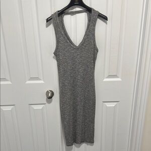 Massimo Gray Sheath Midi Dress V-Neck Sleeveless